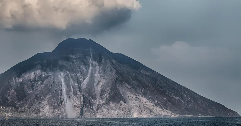 Liste des volcans actifs dans le monde : comment s'y retrouver